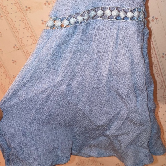 Beautiful baby blue bohemian top! Size medium - Picture 5 of 6